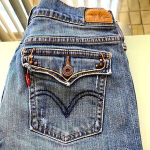 Levi’s 515 jeans 8 sc flip pockets boot cut medium blue wash stretchy